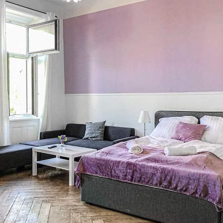 Commodious 2Br Apt. Near Akh-Perfect For Groups Viena Exterior foto