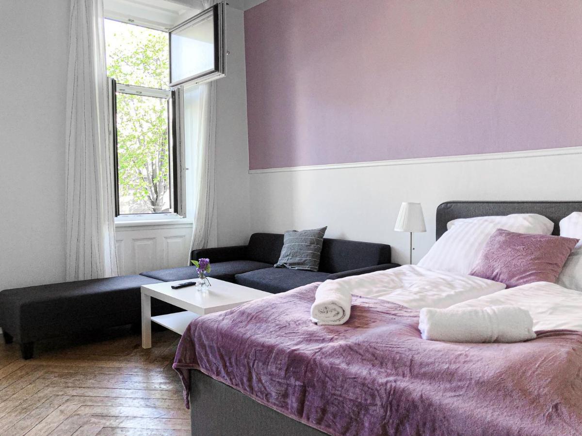 Commodious 2Br Apt. Near Akh-Perfect For Groups Viena Exterior foto